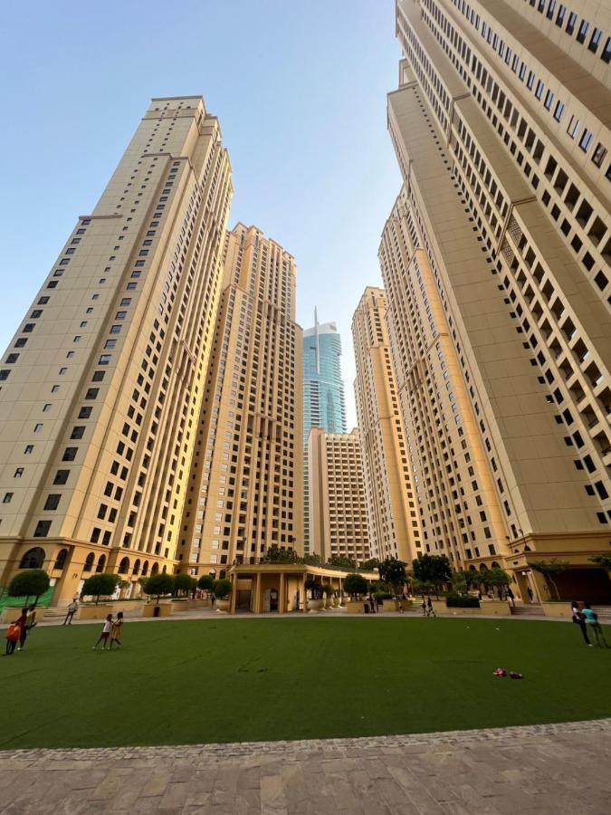 Robin Beach Hostel Jbr Dubai Exterior photo